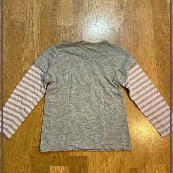 Selling Vynil Fraise long-sleeve t-shirt for girls – Size 3 years – Small defect – photo 2